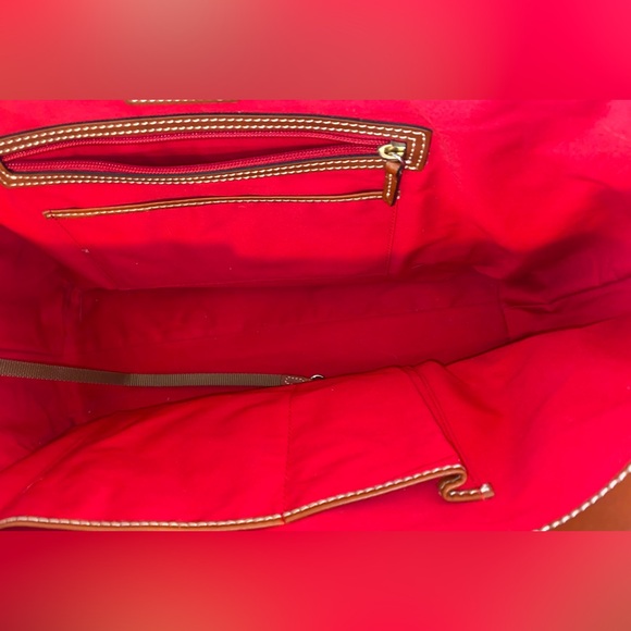 NWOT-Dooney and Bourke-Large Pebbled Leather Tote (0172) - Picture 2 of 6